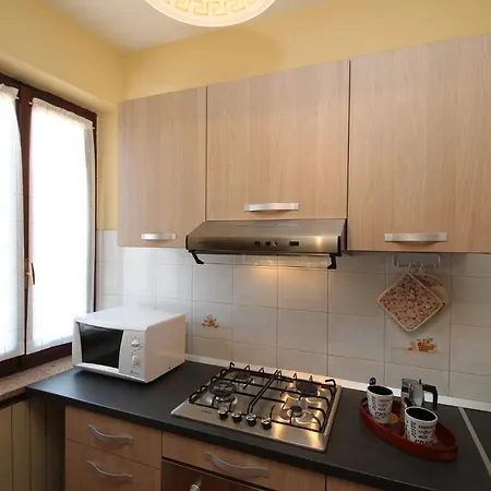 Sleeps 4 *