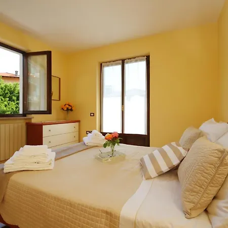 Apartmán Sleeps 4 Baveno